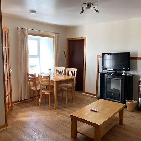 2 Bedroom House Overlooking Pierowall Bay, Westray ภายนอก รูปภาพ